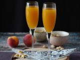 Opskrift Bellini, den nemme italienske ferskencocktail, du kan lave derhjemme!