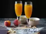 Opskrift Bellini, den nemme italienske ferskencocktail, du kan lave derhjemme!