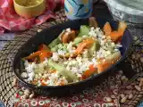 Opskrift Vegetabilsk tagliatellesalat med jordnøddesauce