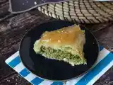 Opskrift Spanakopita, den supernemme græske tærte med spinat og fetaost