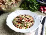 Opskrift Couscous-salat er en enkel, sund og farverig forret!