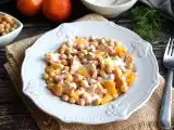 Opskrift Salat med laks, kikærter og appelsin