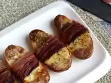 Opskrift Bagte kartofler svøbt i røget bacon