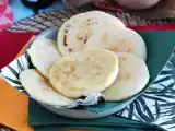 Opskrift Venezuelanske arepas, glutenfri rundstykker lavet med kun 3 ingredienser