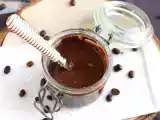 Opskrift Endelig et smørepålæg til kaffeelskere! med chokolade og hasselnødder