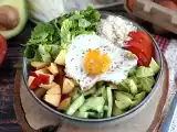 Opskrift Vegetarisk buddha-skål - en smukt afbalanceret og farverig salat!