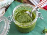 Opskrift Hjemmelavet grøn pesto - pesto alla genovese