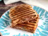 Opskrift Panini med tun, tomat og kapers