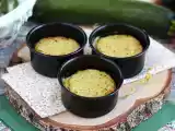 Opskrift Courgette- og pestoflans - glutenfri