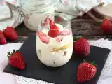 Opskrift Kølede jordbær-tiramisu verrines