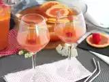 Opskrift Lyserød sangria med rosévin