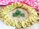Opskrift Krans af butterdej med pesto til aperitif