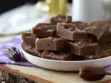 Opskrift Dadelfudge, en lille firkant fuld af energi og smag!