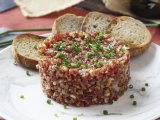 Opskrift Tartar de fuet: en hurtig version af den klassiske bøftatar
