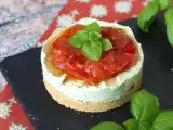 Opskrift Salte ostekager med basilikum og cherrytomater i én portion: en velsmagende idé til buffeter og aperitiffer