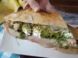 Opskrift Italiensk gourmetsandwich med mortadella og burrataost