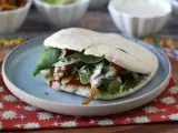 Opskrift Kyllingeshawarma i luftfritøren, pitabrød og tahinisauce
