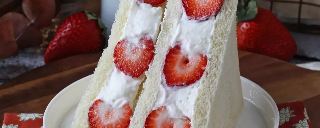 Ichigo sando, den japanske jordbærsandwich!