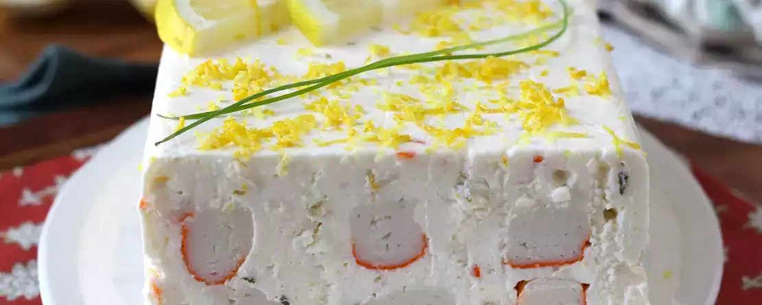 Surimi-terrine uden tilberedning: en nem kold forret, der er perfekt til sommeren