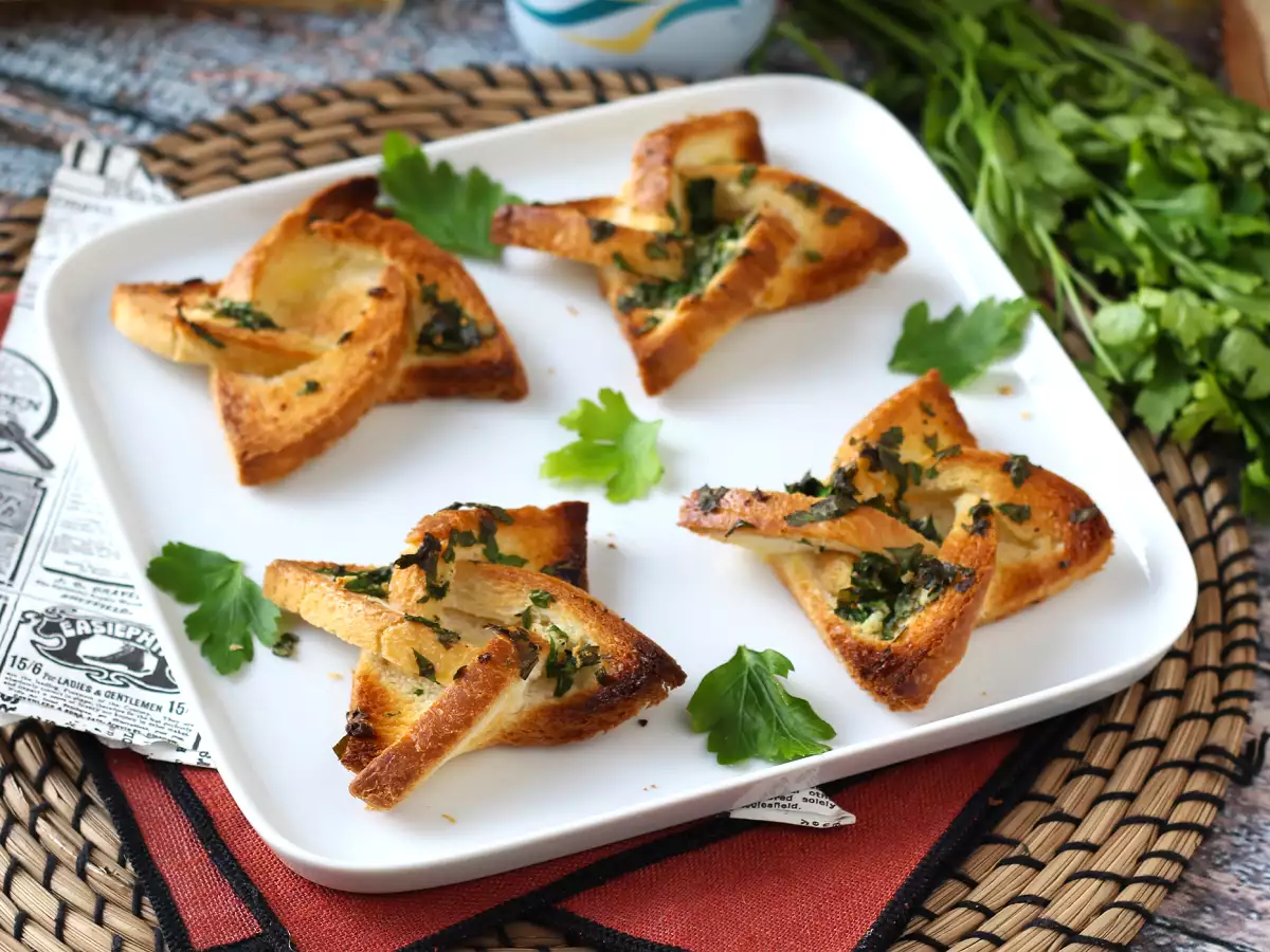 Opskrift Hvidløgsbrød i stjernestil med sandwichbrød