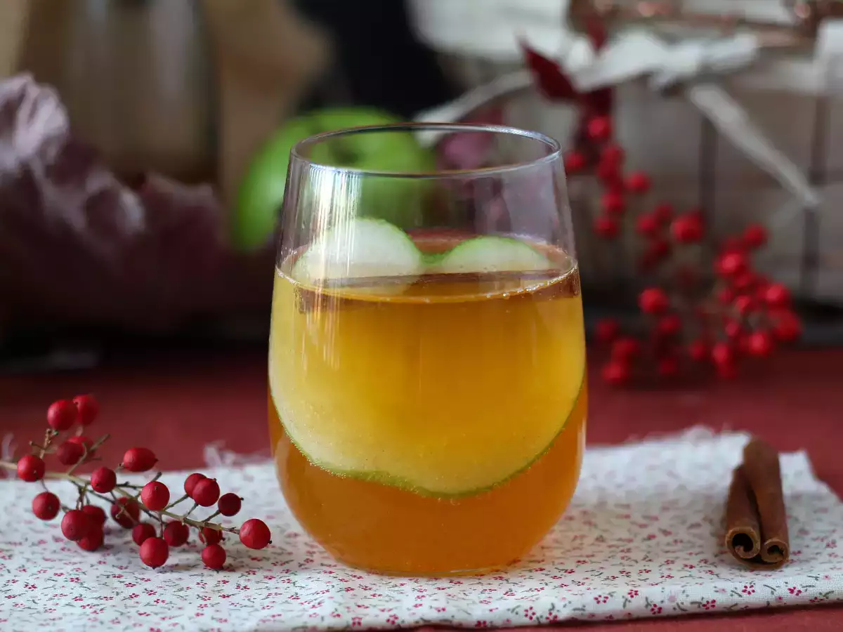 Opskrift Pumpkin spritz, den krydrede cocktail med græskarsirup!