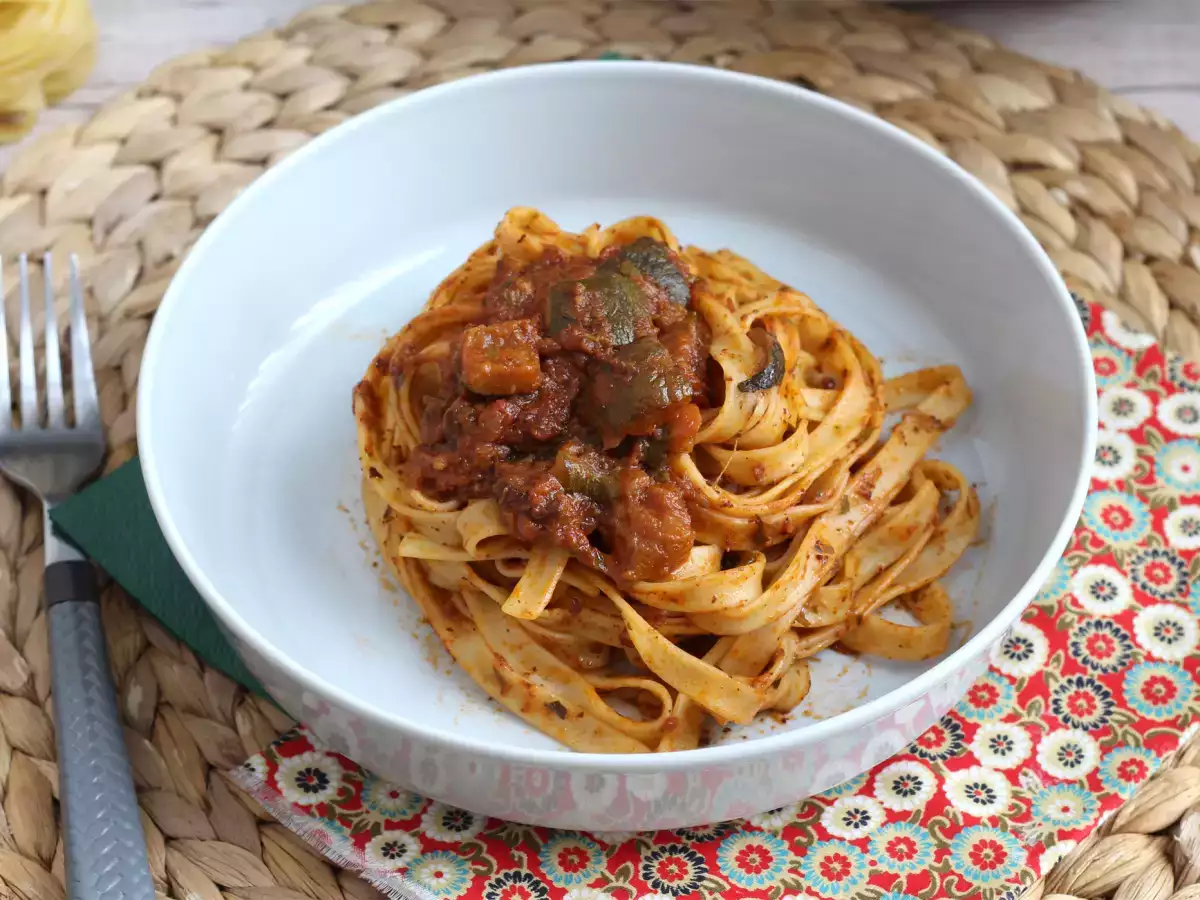 Opskrift Tagliatelle med courgette-ragout, en vegetarisk forret, som alle elsker!