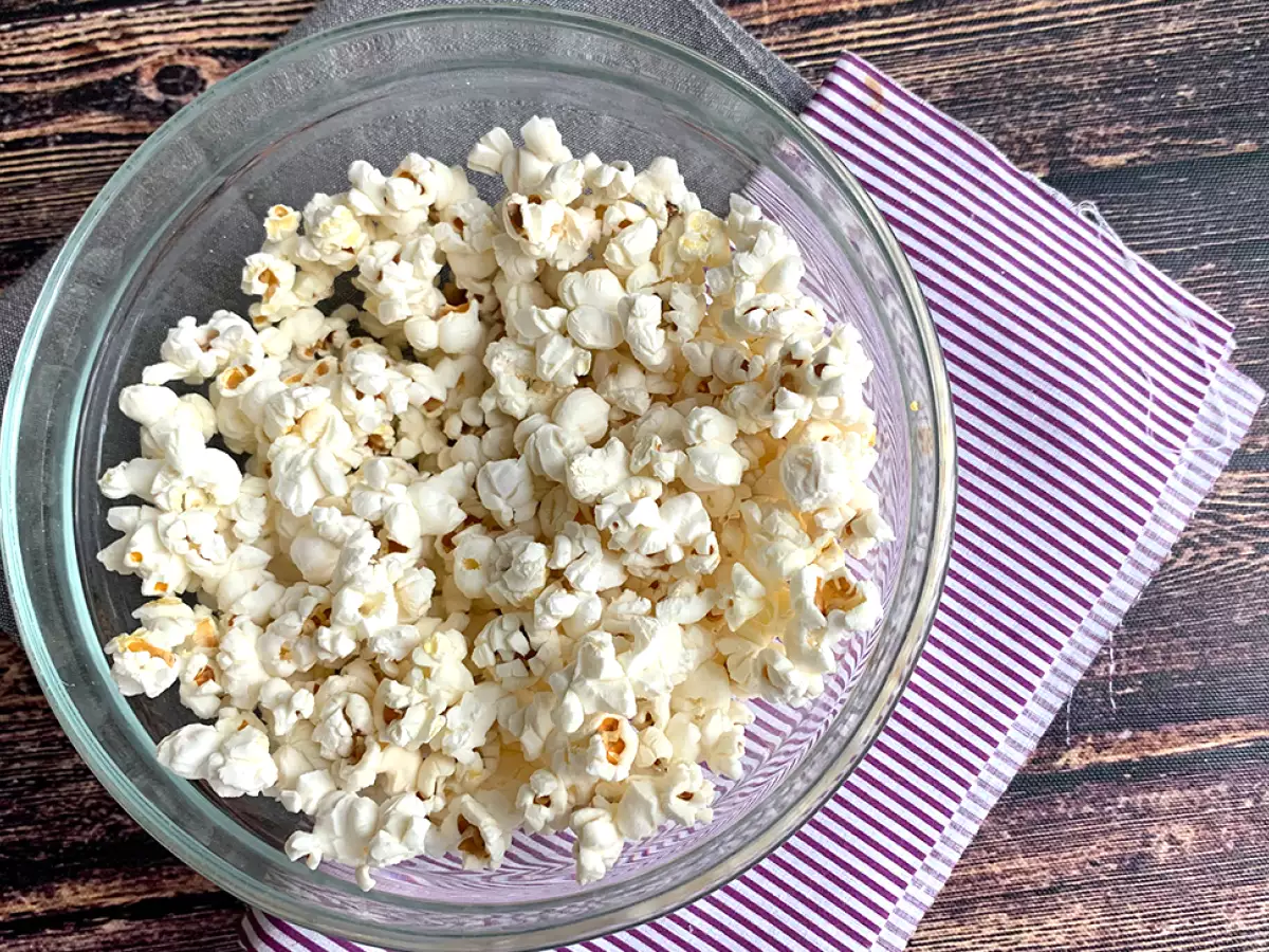 Opskrift Oliefri popcorn til mikroovn
