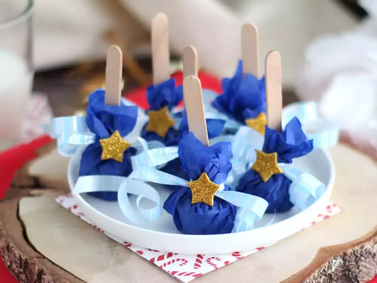 Opskrift Slikkepinde med varm chokolade: hvid chokolade + speculoos