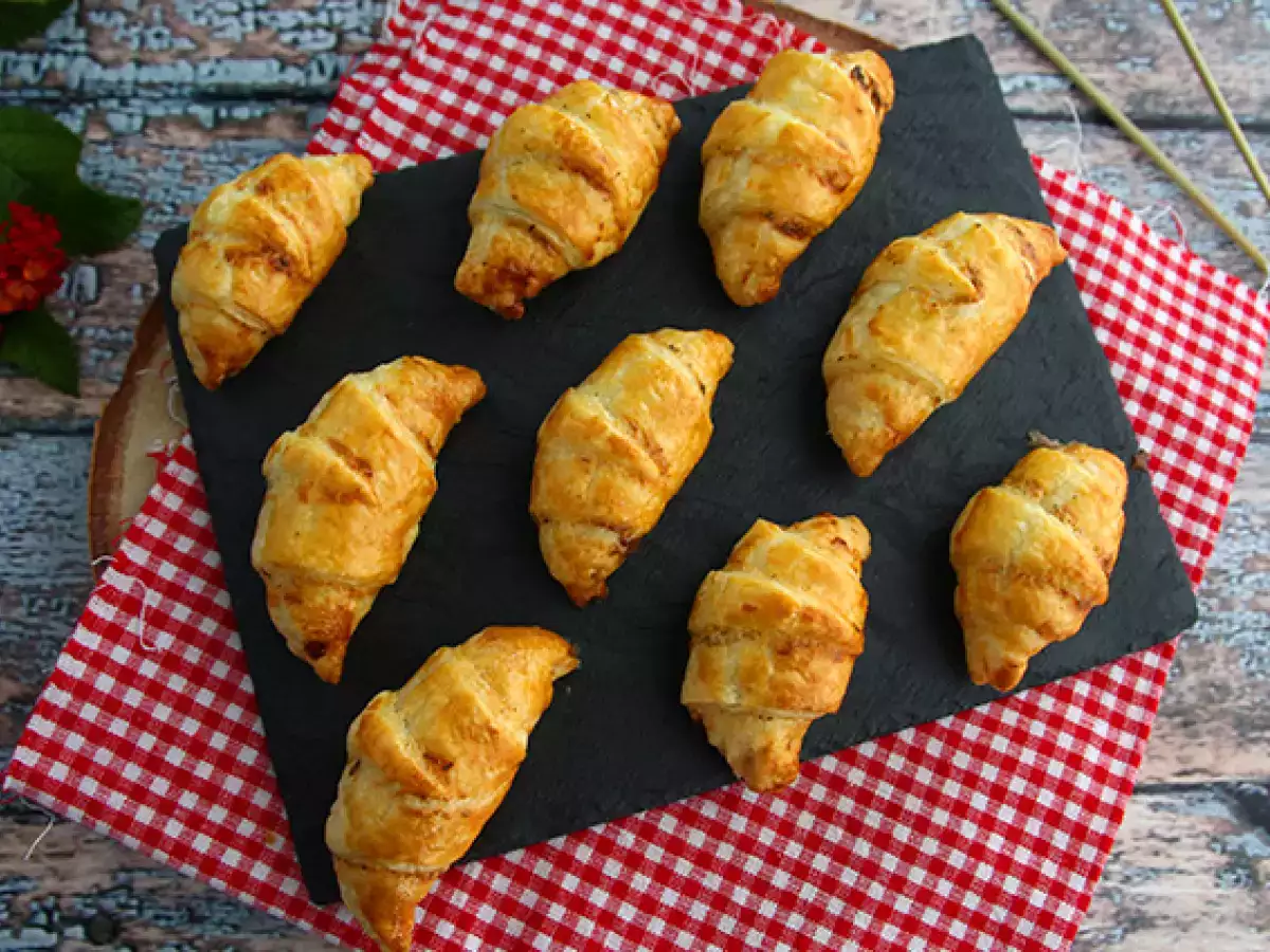 Opskrift Butterdejscroissanter med skinke og fromage frais