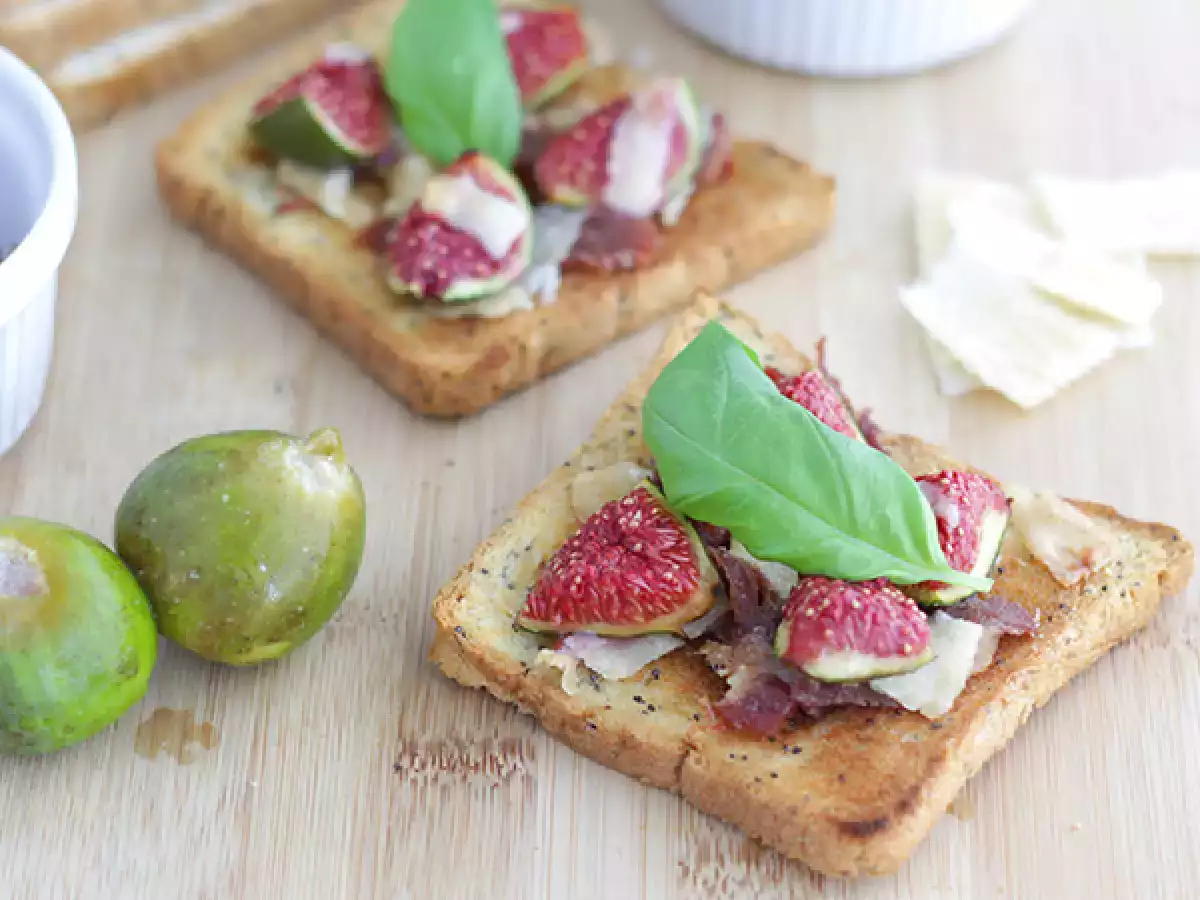 Opskrift Bruschetta med figner, parmesan og parmaskinke