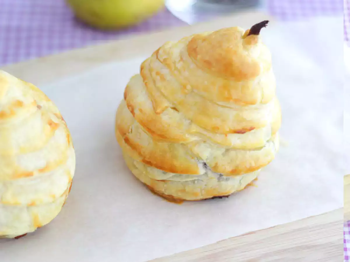 Opskrift Pærer i butterdej med chokolade i midten