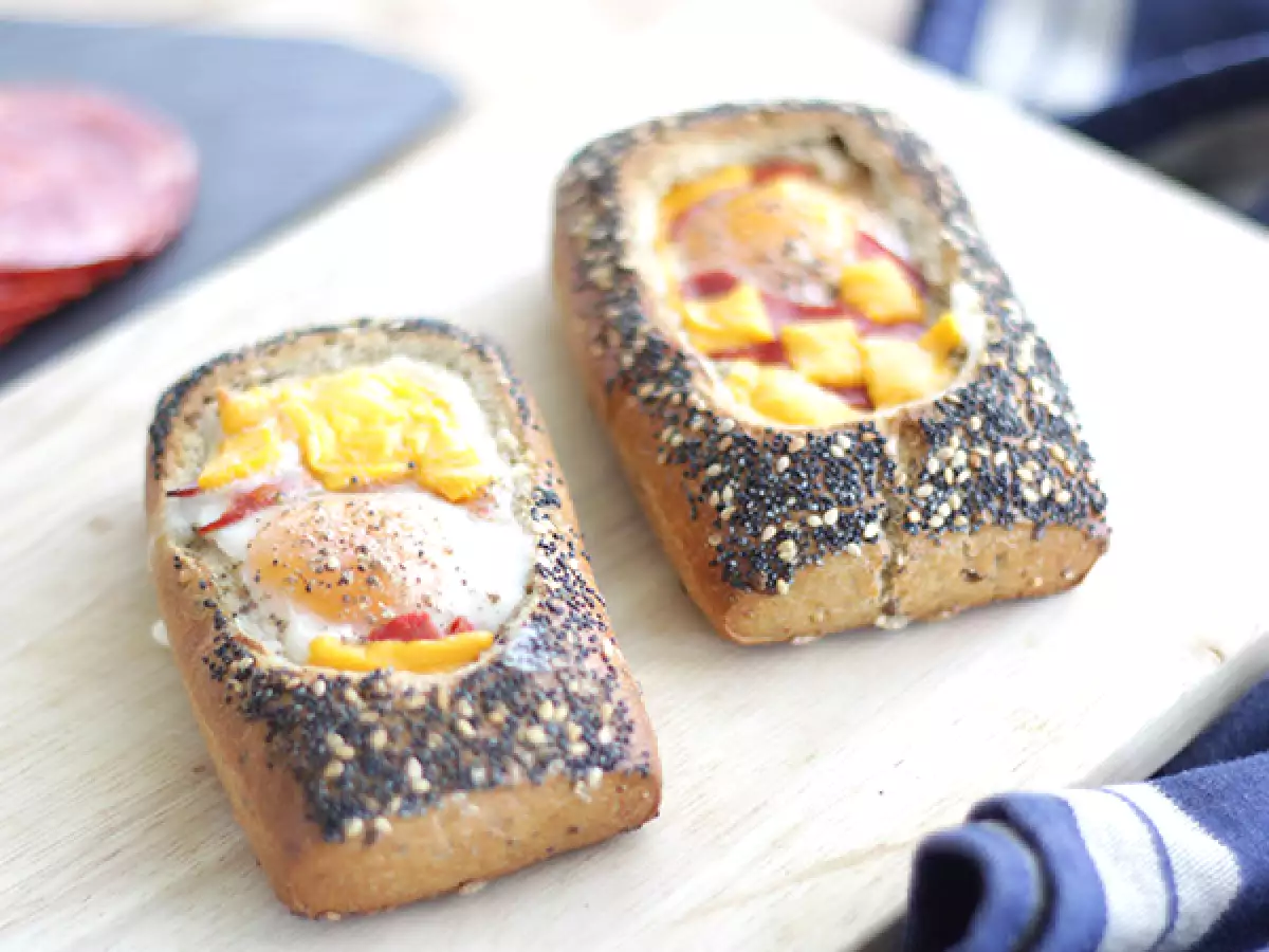 Opskrift Æggebåde med chorizo og ost