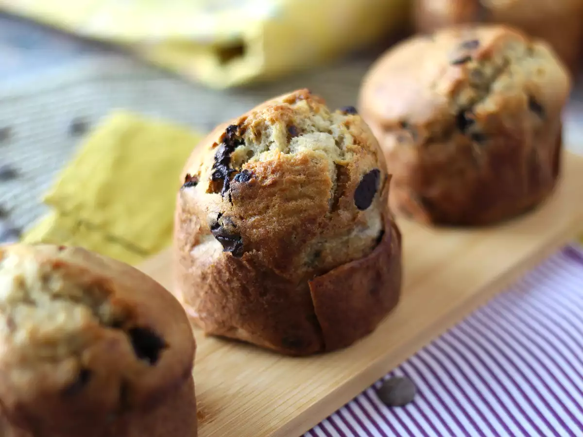 Opskrift Ekstra gourmetmuffins med banan og chokoladestykker