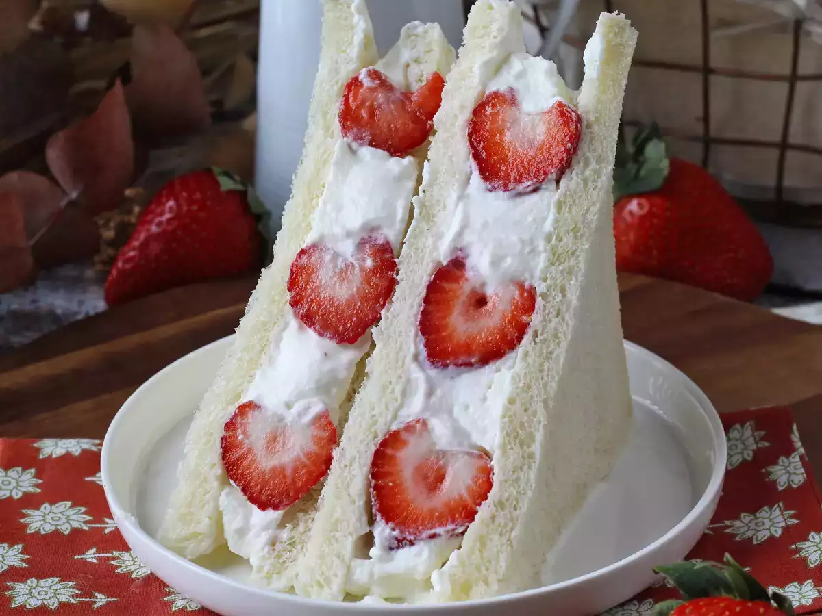 Opskrift Ichigo sando, den japanske jordbærsandwich!