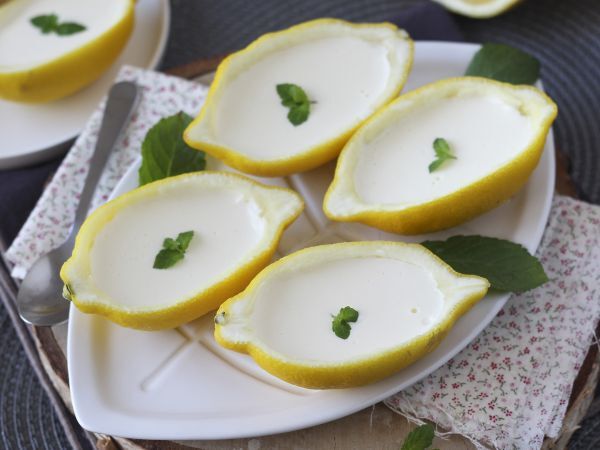 Opskrift Lemon posset, den ubagte citrondessert, du vil elske