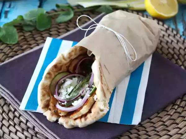 Opskrift Gyros med halloumi, en vegetarisk version af den græske sandwich!