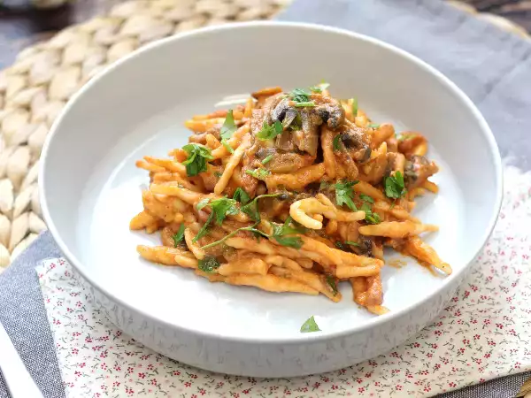 Opskrift Pasta alla boscaiola, den ideelle forret til efterår og vinter