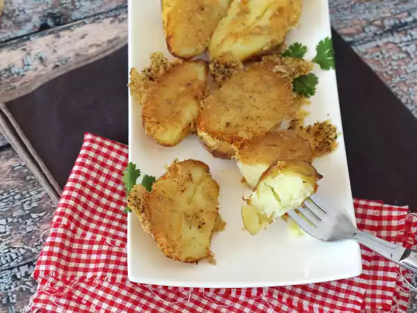 Opskrift Parmesankartofler, bløde indeni og sprøde udenpå!