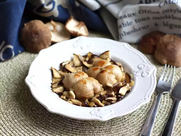 Opskrift Svineroulader med svampesauce