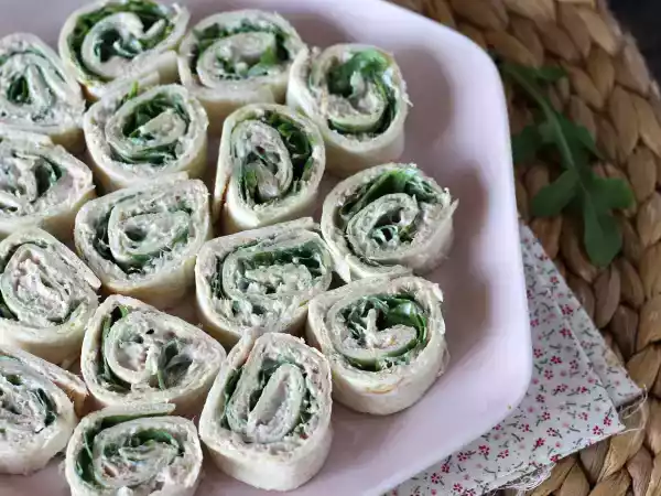 Opskrift Aperitif-wraps med tortillas, tun og fromage frais