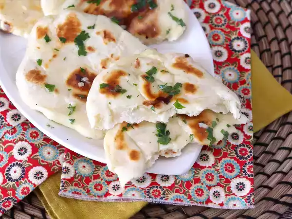 Opskrift Express naans med ost