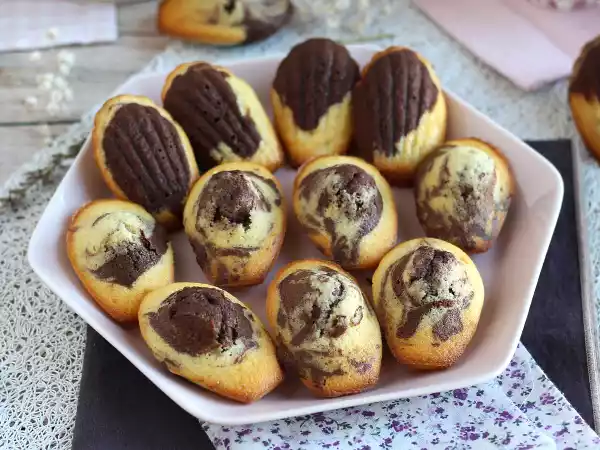 Opskrift Et must at prøve marmorerede madeleines!