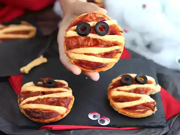 Opskrift Mumiepizza i butterdej