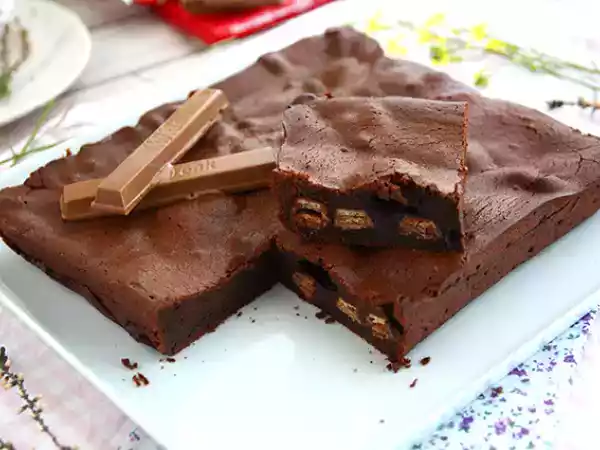 Opskrift Brownie med kit kat ®.