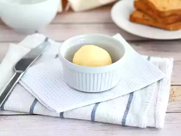Opskrift Hvordan laver jeg hjemmelavet smør?