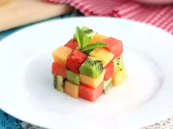 Opskrift Fruit rubik's cube, designerfrugtsalaten