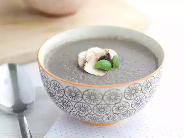 Opskrift Champignonflødesuppe