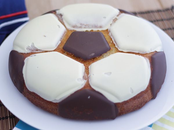 Opskrift Fodboldkage