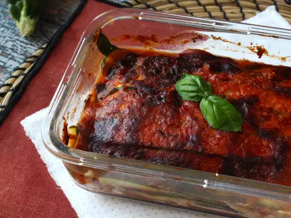 Opskrift Courgette parmigiana i air fryer: hurtig, let og sprød