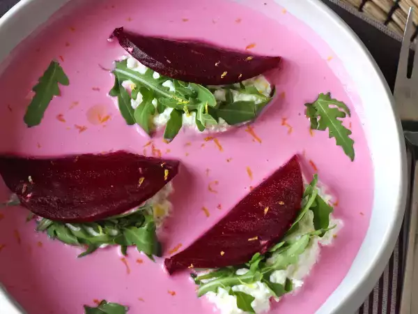 Opskrift Rødbede-ravioli, en enkel og elegant forret